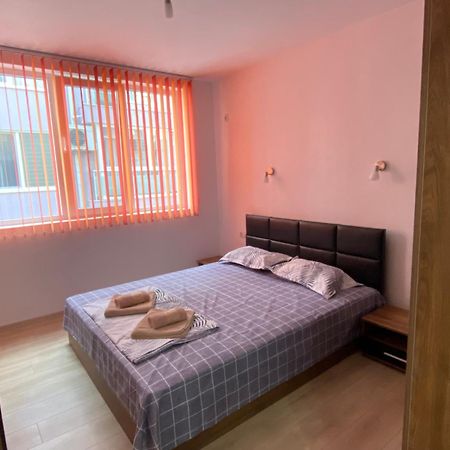 Apartamenti Eli เปาโมเรีย ภายนอก รูปภาพ