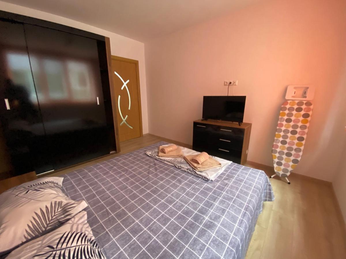 Apartamenti Eli เปาโมเรีย ภายนอก รูปภาพ