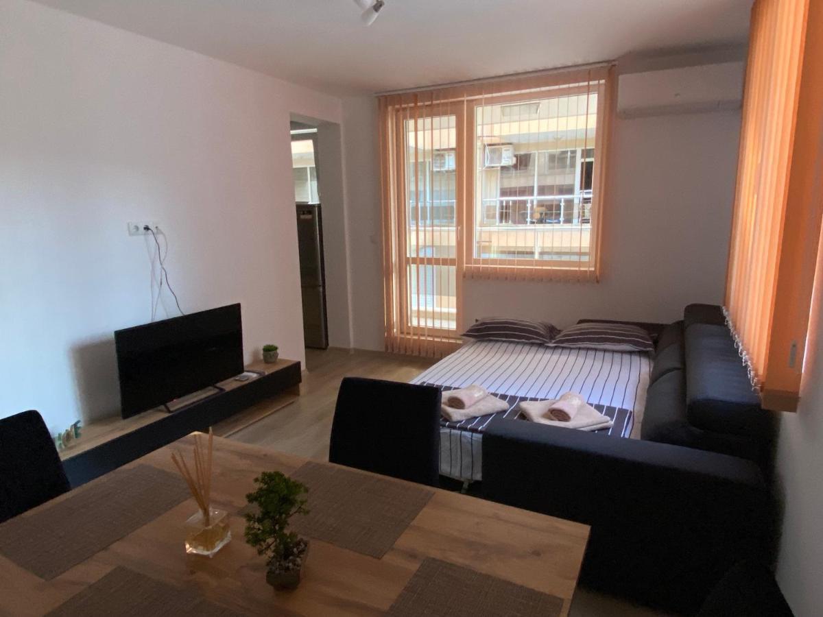 Apartamenti Eli เปาโมเรีย ภายนอก รูปภาพ