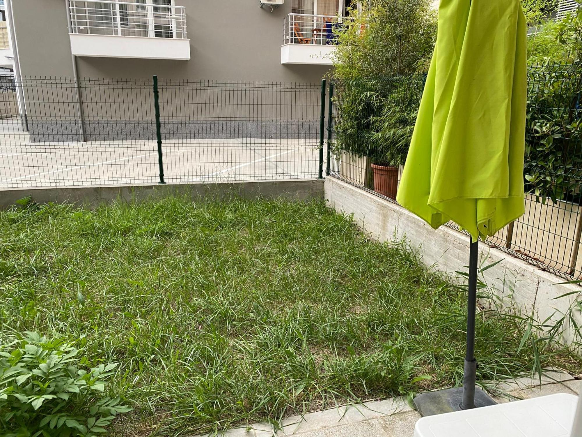 Apartamenti Eli เปาโมเรีย ภายนอก รูปภาพ