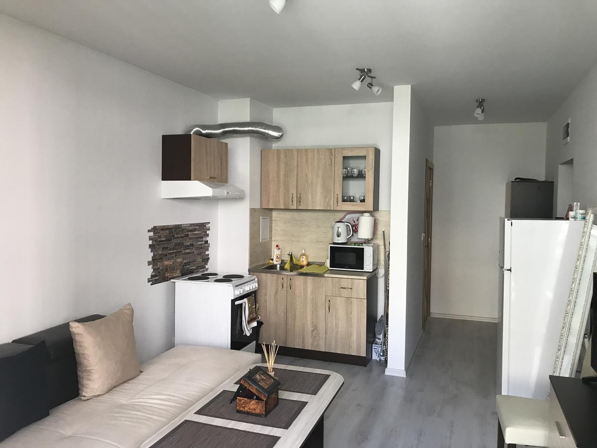 Apartamenti Eli เปาโมเรีย ภายนอก รูปภาพ