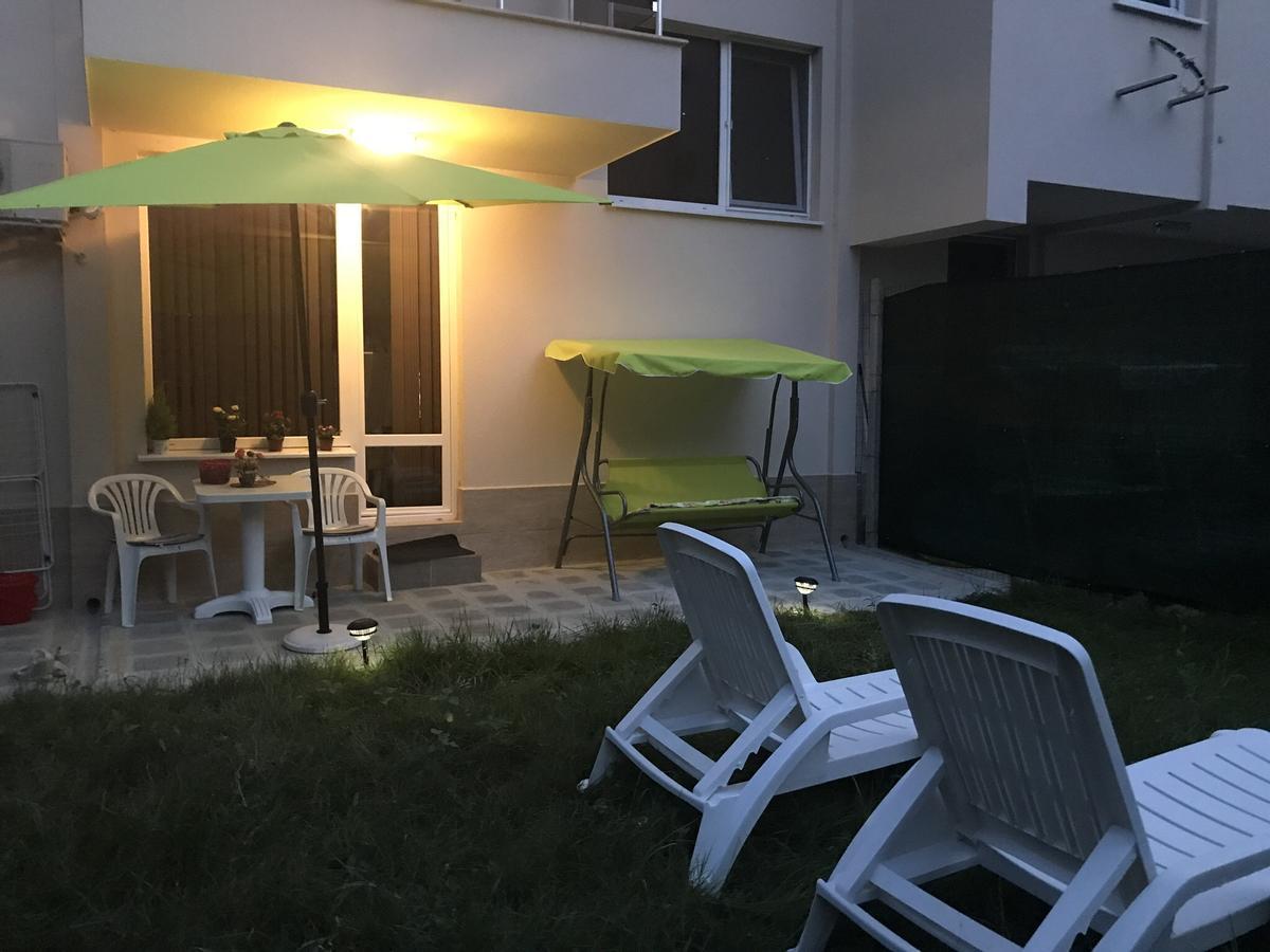 Apartamenti Eli เปาโมเรีย ภายนอก รูปภาพ