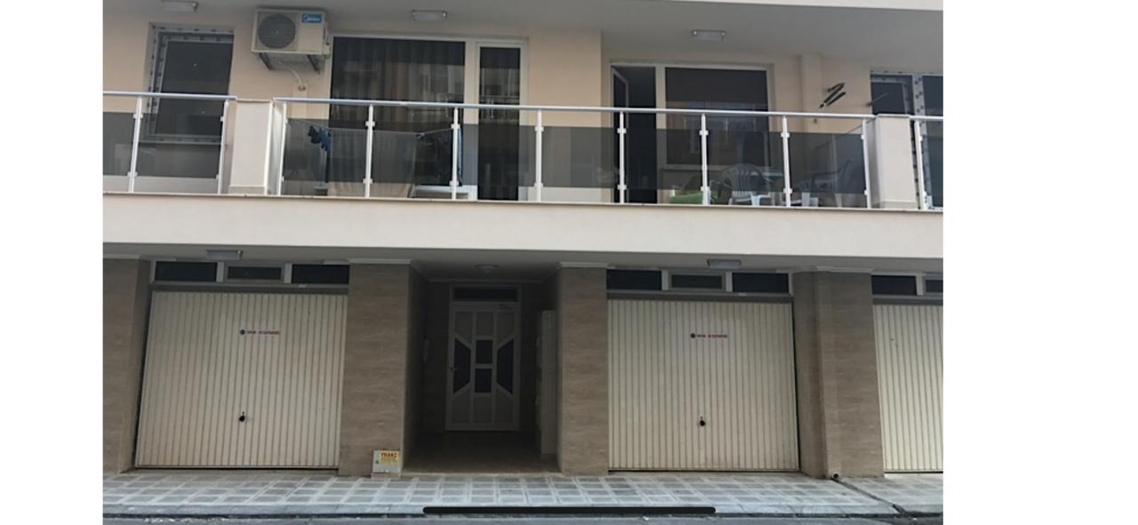 Apartamenti Eli เปาโมเรีย ภายนอก รูปภาพ