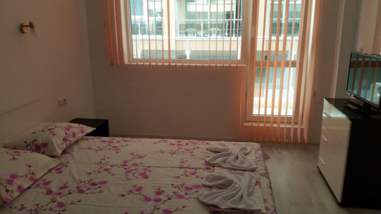 Apartamenti Eli เปาโมเรีย ภายนอก รูปภาพ