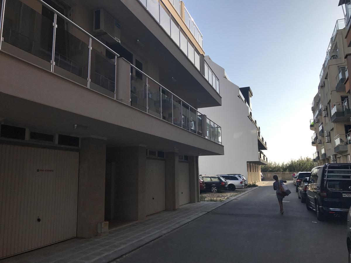 Apartamenti Eli เปาโมเรีย ภายนอก รูปภาพ