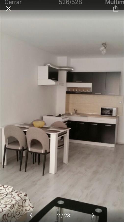 Apartamenti Eli เปาโมเรีย ภายนอก รูปภาพ